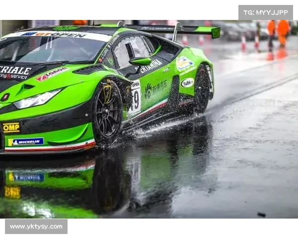 意大利车手在国际GT锦标赛中力压群雄夺冠 成就辉煌战绩